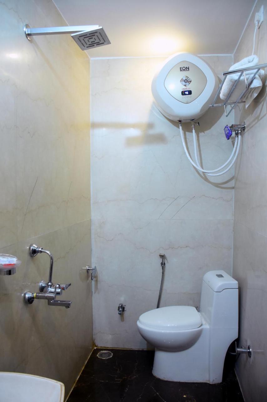 Hotel Gharonda Рішикеш Екстер'єр фото