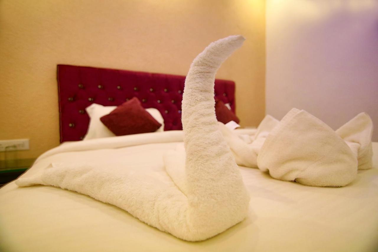 Hotel Gharonda Рішикеш Екстер'єр фото