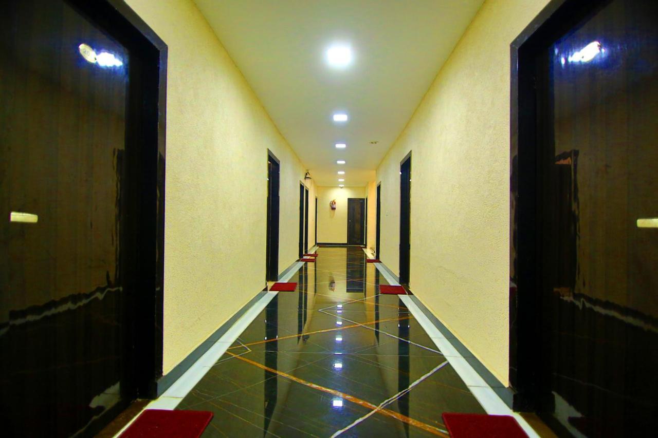 Hotel Gharonda Рішикеш Екстер'єр фото