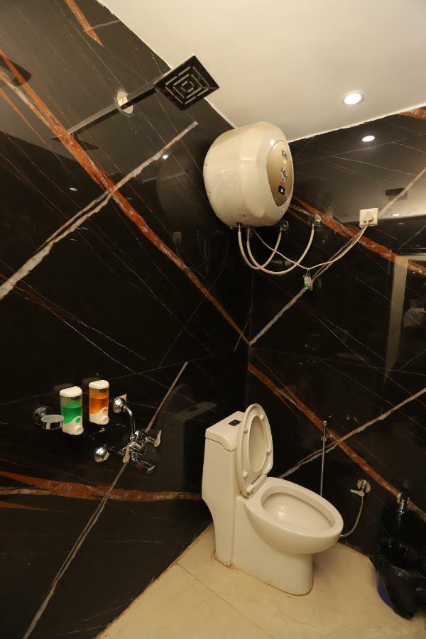 Hotel Gharonda Рішикеш Екстер'єр фото