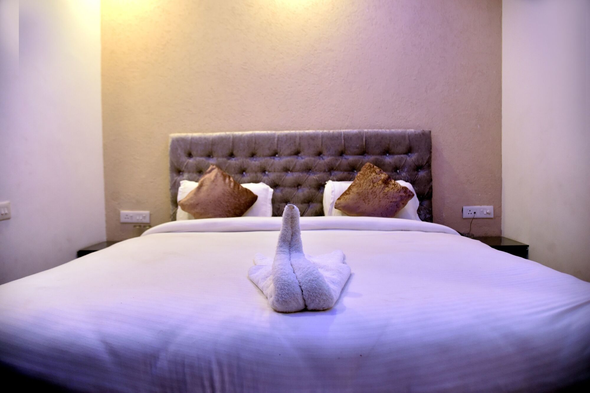 Hotel Gharonda Рішикеш Екстер'єр фото